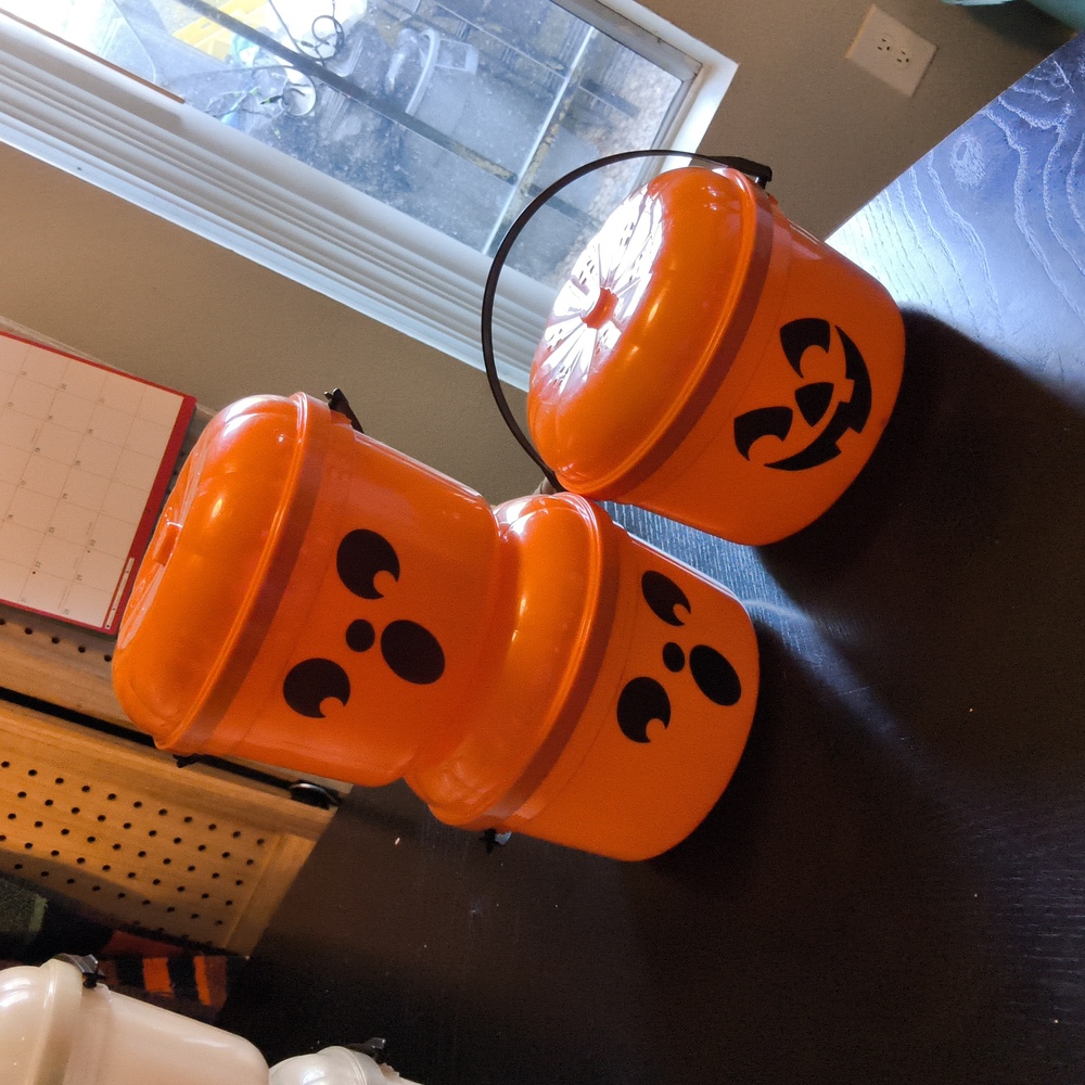 VTG McDonald's Halloween Pumpkin Party Buckets - Picture 4 of 12